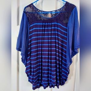 Woman's Top (batwing sleeves)